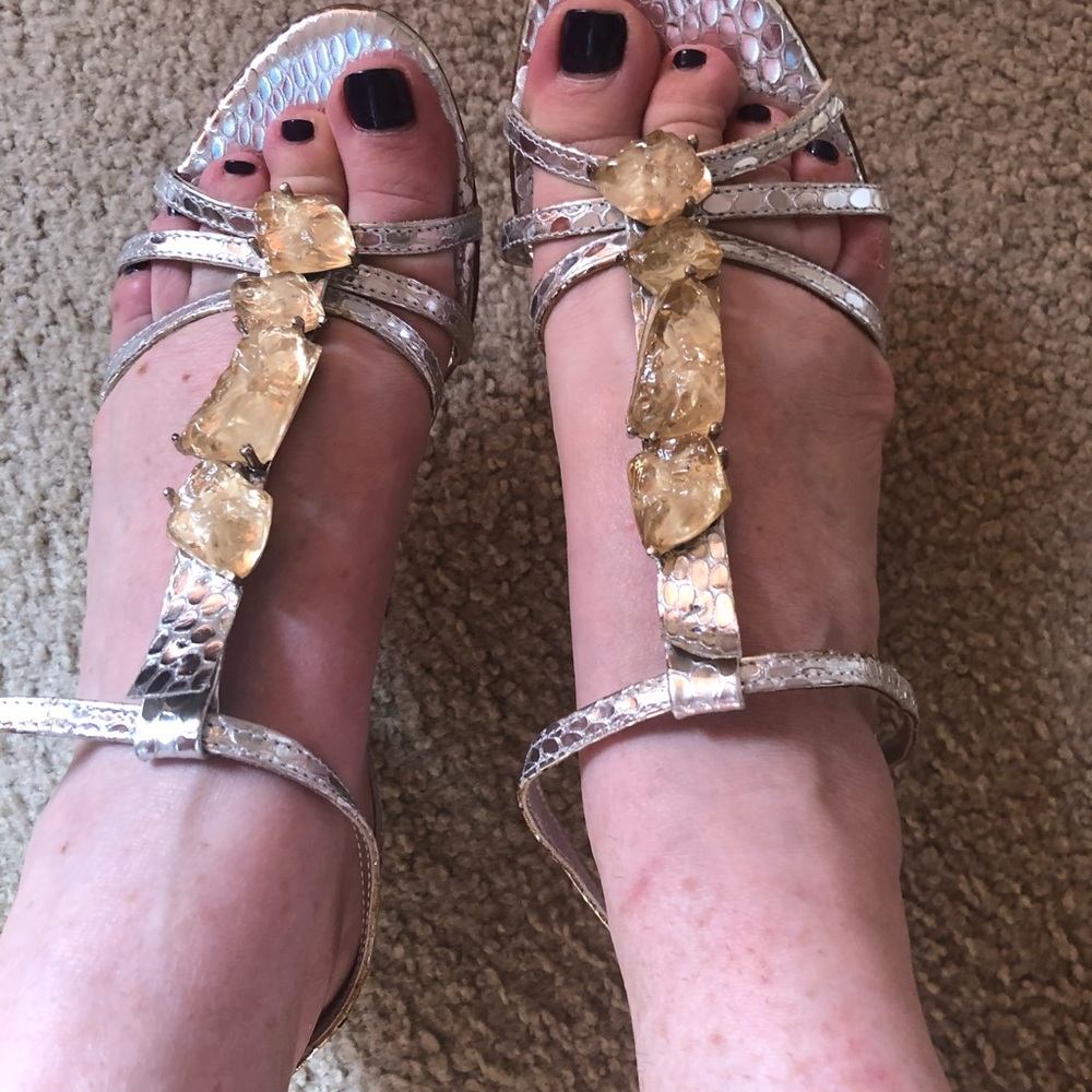 ANDREW GN SILVER DRESSY SANDALS SIZE 5